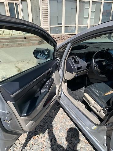 чехол на сивик: Honda Civic: 2008 г., 1.3 л, Вариатор, Гибрид, Седан — 7