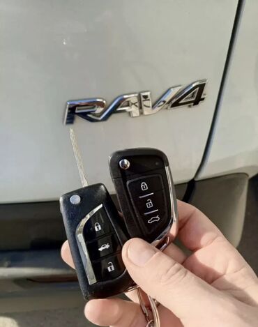 Ключи: Ключ Toyota Новый, Оригинал at lalafo.kg — 20 Ключи: Ключ Toyota Новый, Оригинал — 20