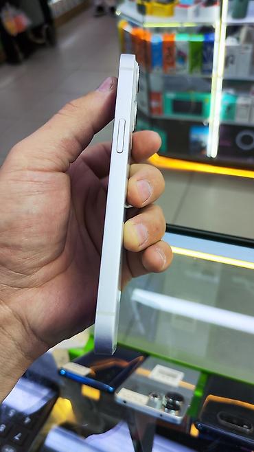 Apple iPhone: IPhone 13, Б/у, 128 ГБ, Белый, Защитное стекло, 85 % — 8