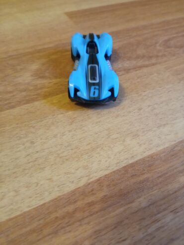 uwaq alemi: Hot wheels roadster bite orginaldır qutusundan cixarilib o qeder