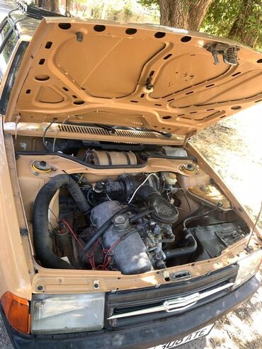 Москвич: Москвич 2141: 1990 г., 1.5 л, Механика, Бензин, Хэтчбэк — 9