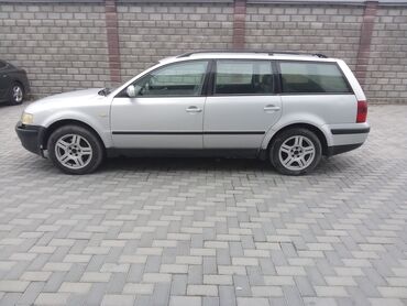 спортивный автомобиль: Volkswagen Passat Variant: 1999 г., 1.8 л, Механика, Бензин