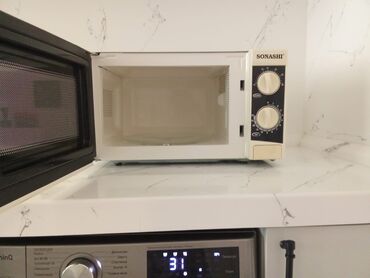 Духовки: Микроволновка Отдельностоящая, С микроволнами, цвет - Белый, Б/у