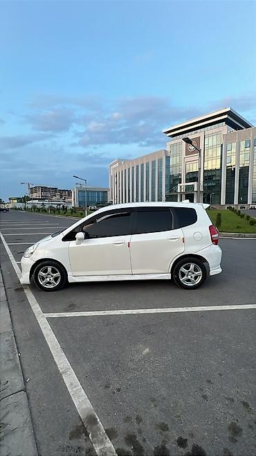 аккорд каракол: Honda Fit: 2002 г., Бензин, Хэтчбэк — 2