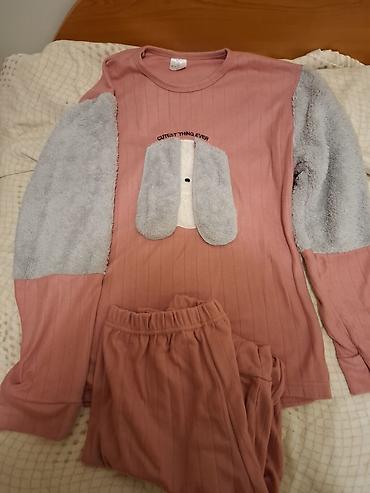 Pamučna pidžama – komplet majica i pantalone - Boja: puder/roze sa