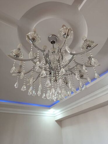 metbex ucun cilciraqlar: Çılçıraq, 10 və daha çox lampa, Xrustal
