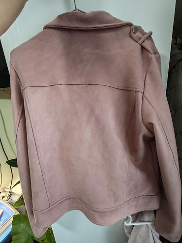 dzemper beneton m: Roze boja. Odlicno stanje. Br.44
Prevrnuta koza (velur) — 3