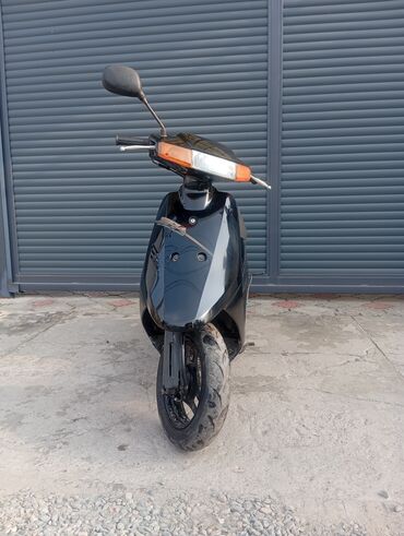 Скутеры: Скутер Suzuki, 50 куб. см, Бензин, Б/у
