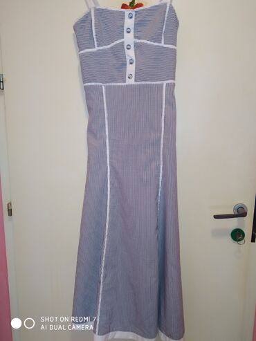 haljine dzemperi: M (EU 38), bоја - Šareno, Drugi stil, Na bretele