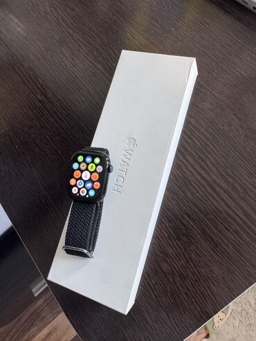 apple watch 9 цена в бишкеке: Продаю Apple Watch series 10 46mm. В идеальном состояние (полная