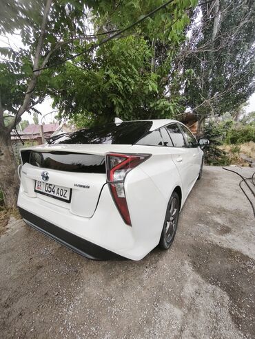 Toyota: Toyota Prius: 2016 г., 1.8 л, Вариатор, Гибрид, Хэтчбэк