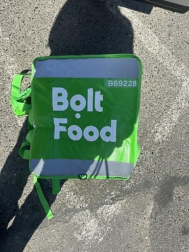 Сумки для курьеров: Bolt Food termal çatdırılma çantası - Rəng: yaşıl, üzərində “Bolt — 1