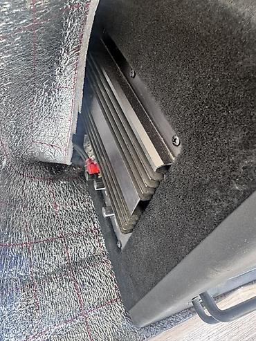 dvd changer system: JBL subwoofer və gücləndirici ilə komplekt avtomobil bass sistemi - — 2
