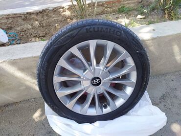 Disk təkərlər: İşlənmiş Disk təkər Hyundai 215 / 55 / R 17, 5 Boltlu