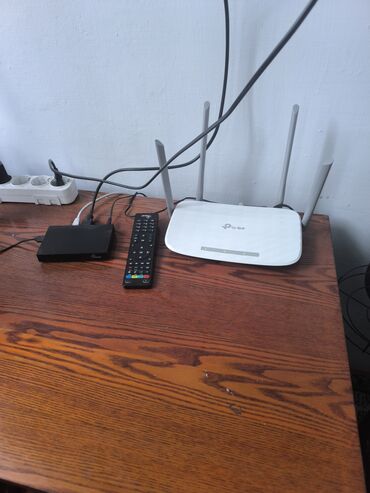телевизор антенна установка: Ты приставка Акнет. вайфай роултр. Tp-link