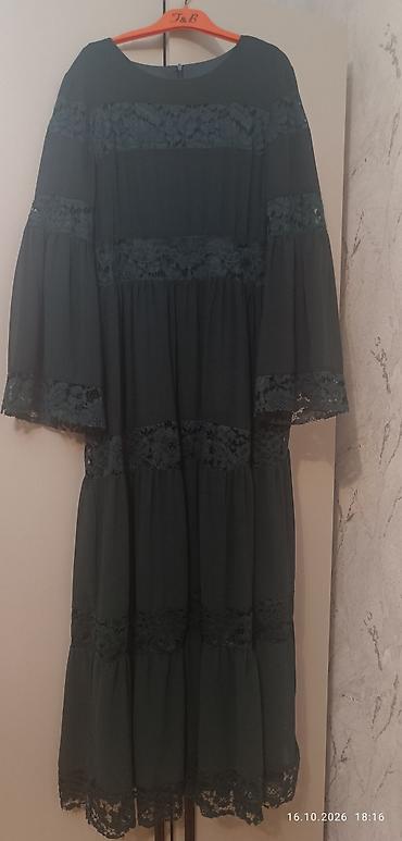 mexmer parca: Qadın paltarı – tünd yaşıl rəng, zərif krujeva detallı - Model: boş — 1