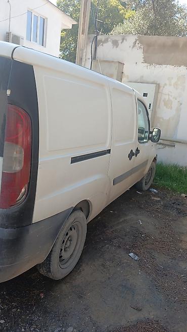 rol satisi: Fiat Doblo: 1.3 l | 2009 il Van body type — 3