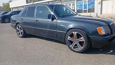 lacoste ətir: Mercedes-Benz E 220: 2.2 l | 1994 il Sedan — 1