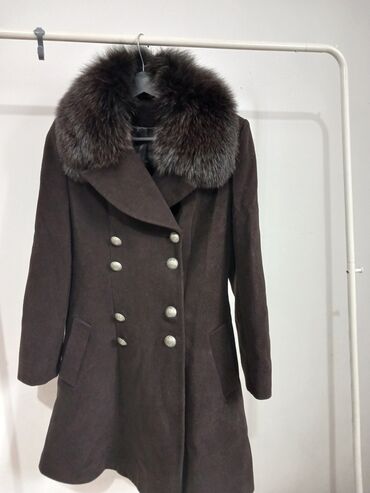 Пальто: Пальто, Зима, Кашемир, По колено, Приталенная модель, Двубортная модель