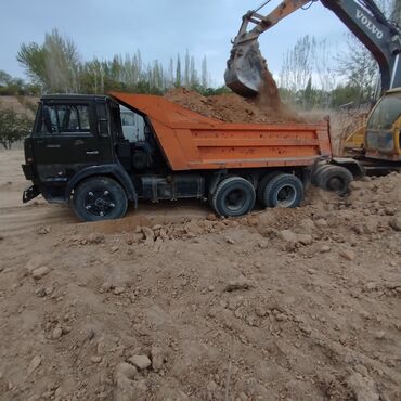 Аренда самосвала: Самосвал КамАЗ 6x4 для строительных и земляных работ. - Грузовой — 3