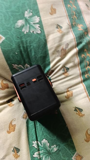 Çoxfunksiyalı powerbank/daşına bilən enerji bloku - Korpus: kompak