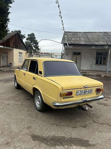 VAZ (LADA): Model: VAZ 2101 “Jiquli” Kuzov: sedan, 4 qapı Rəng: sarı Ön-arkalı — 11