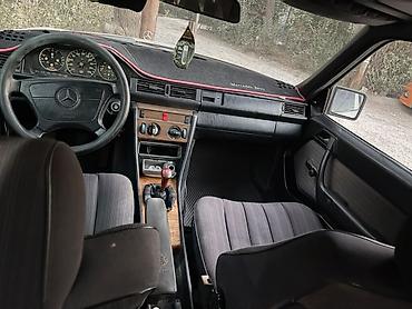 ml 163: Mercedes-Benz W124: 1987 г., 2.3 л, Механика, Бензин, Седан — 4