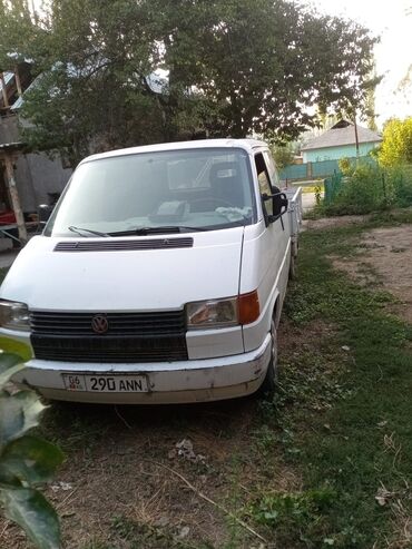 шины 2356516c: Volkswagen Vento: 1992 г., 1.6 л, Механика, Бензин, Жол тандабас