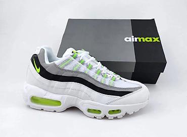97 terrascape: Nike Air Max 95 patike – bele sa crnim i sivim prelivima i neon — 1