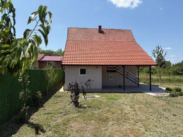 Kuće na prodaju: 127 kv. m, 4 sobe — 20