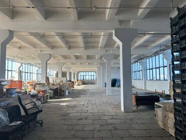 Binalar: Razində, Fidan şadlıq sarayı yolunda, Grandmartın yaxınlığında, 5 — 6