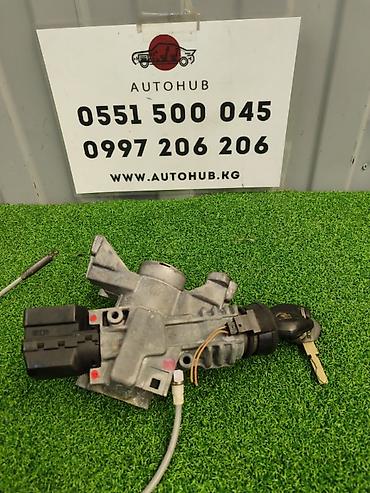 Замок зажигания в сборе с личинкой и ключом для автомобиля