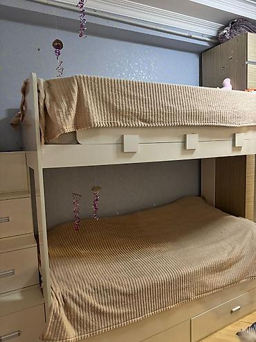 Mebel: Oğlan və qız üçün, İşlənmiş, Çarpayı, Matrassız, Siyirməli, Laminat — 1
