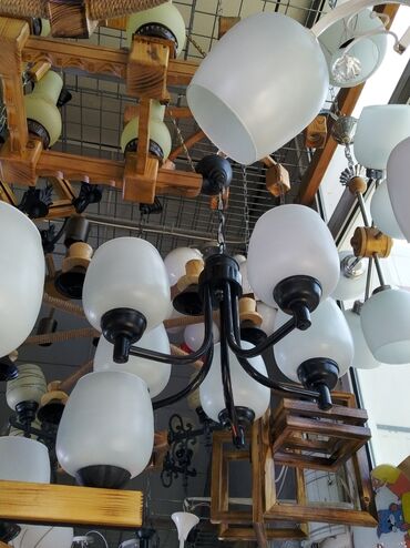 Bitkilər üçün dibçəklər: Çılçıraq, 6 lampa, Metal