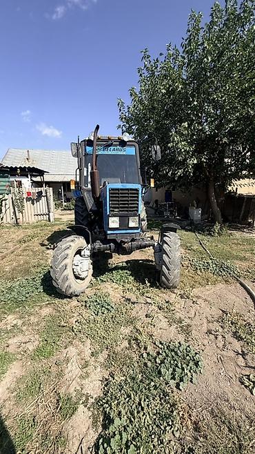 продаю зеркало с подсветкой: Трактор Беларус МТЗ-82.1 год 2013 - Полный привод (4х4), передний — 1