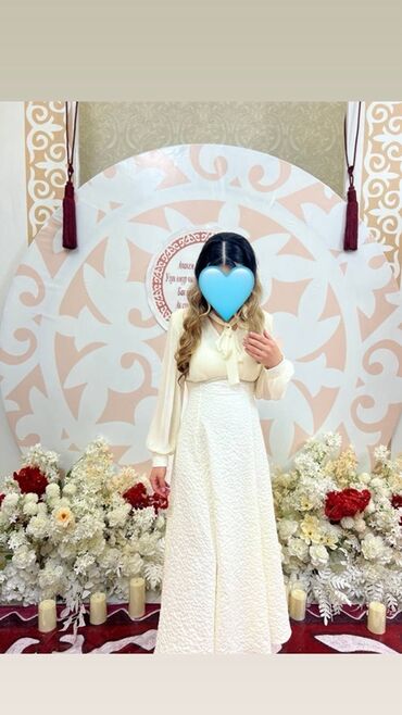 вечерние платья в бишкеке недорого: Продаю платье одета только один раз и все 🤗 размер 42 
Цена 1500