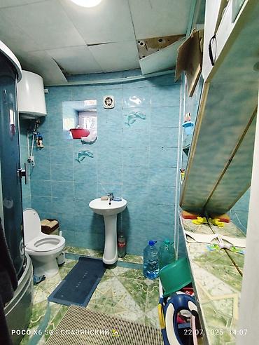 возле дороги: 3 комнаты, 62 м², Индивидуалка, 3 этаж — 8