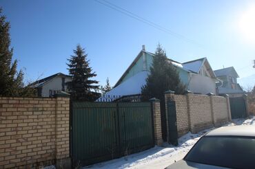 бассейн продаю: 130 м², 3 комнаты, Без мебели