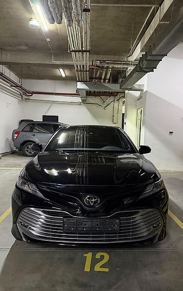 Toyota Camry: 2018 г., 2.5 л, Седан