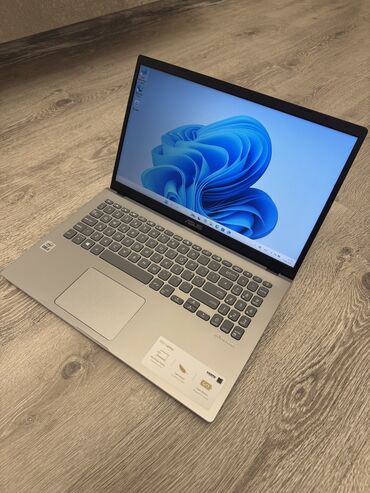 купить офисные компьютеры: Ноутбук, Asus, 8 ГБ ОЗУ, Intel Core i3, 15.6 ", Б/у, Для работы, учебы, память SSD