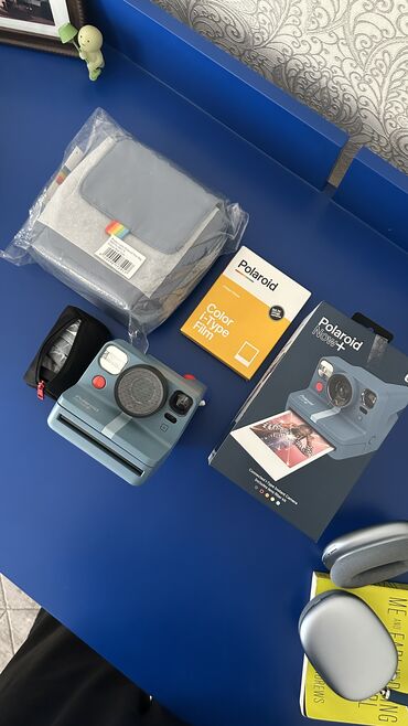 оригинал наушник: ПОЛАРОИД КАМЕРА ПЛЕННОЧНАЯ Polaroid Now+ Blue Gray + новая Сумка