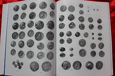 vaza: DOROTHEUM, MUNZEN, MEDALLIEN, WERPAPIERE UND ORDEN, 2003 | Aukcioni — 5