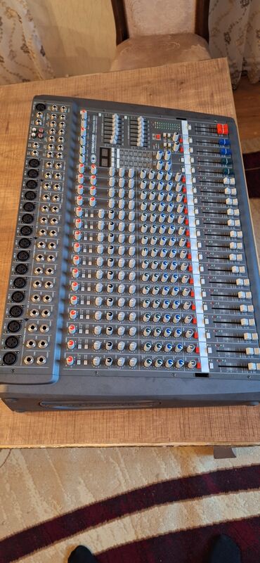 Mikşerlər: Dynacord 1600-2 Super səliqəli vəziyyətdə demək olar işlənmiyib — 1