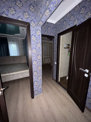 рядом с аламединским рынком: 3 комнаты, 65 м², 105 серия, 1 этаж, Евроремонт