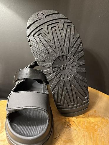 sg: Мужские кроссовки, 41, Crocs, Новый, цвет - Серый, Самовывоз — 7