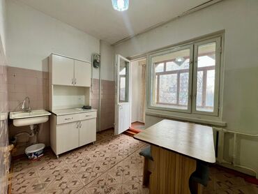 1 комнатная ква: 1 комната, 34 м², 106 серия, 4 этаж, Косметический ремонт