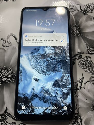 купить недорого холодильник б у: Xiaomi Redmi 9A, 32 GB, rəng - Qara, 
 İki sim kartlı
