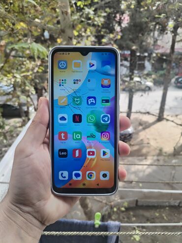телефон fly фонарик: Xiaomi Redmi 10c 128gb ram6 Prablemi Yoxdur işləməyinde donmasi