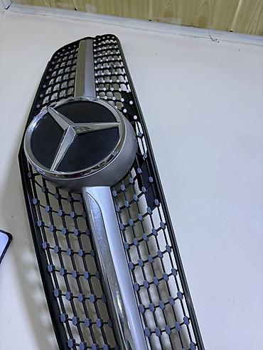 Mercedes-Benz ön radiator barmaqlığı (qril). - Dizayn: Diamond/mesh lalafo.az -da Mercedes-Benz ön radiator barmaqlığı (qril). - Dizayn: Diamond/mesh