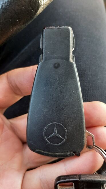 mercedes ayaqaltı: Mercedes-Benz